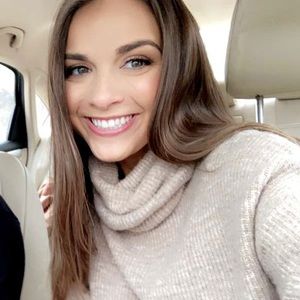 Meet your Posher, Shea